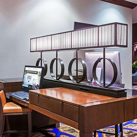 Hotel Hilton Waco Esterno foto