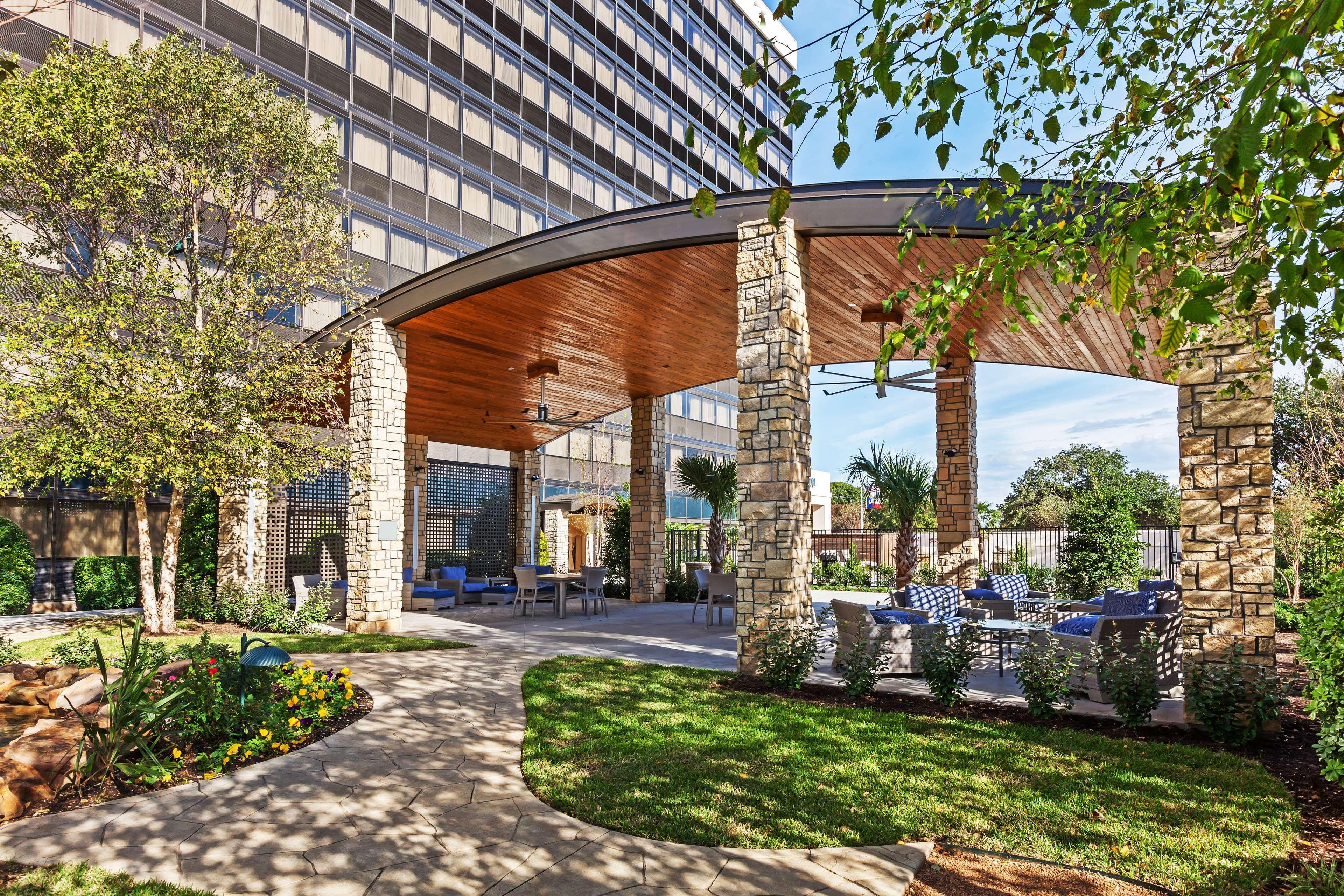 Hotel Hilton Waco Esterno foto