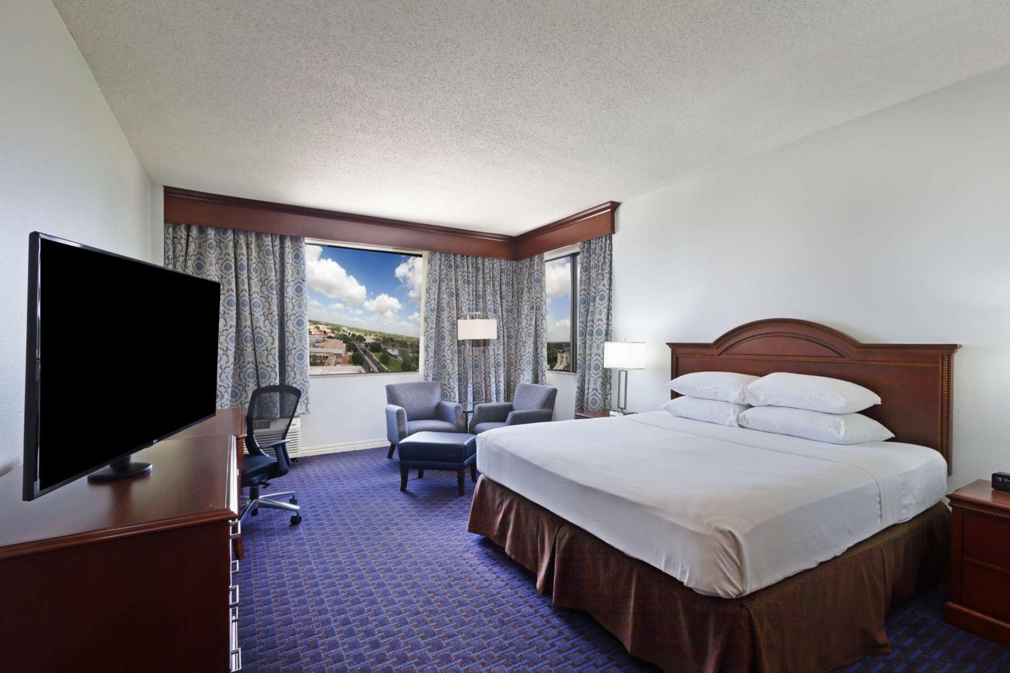 Hotel Hilton Waco Esterno foto