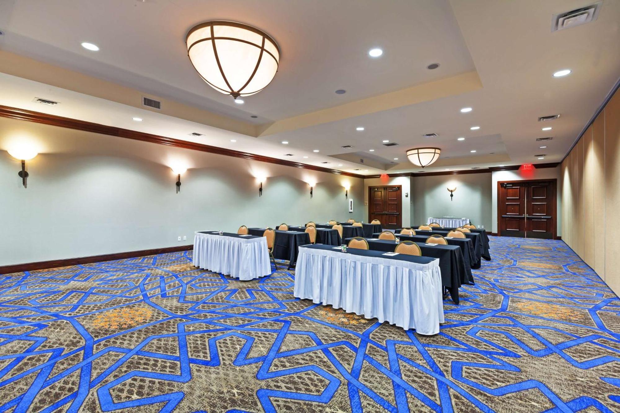 Hotel Hilton Waco Esterno foto