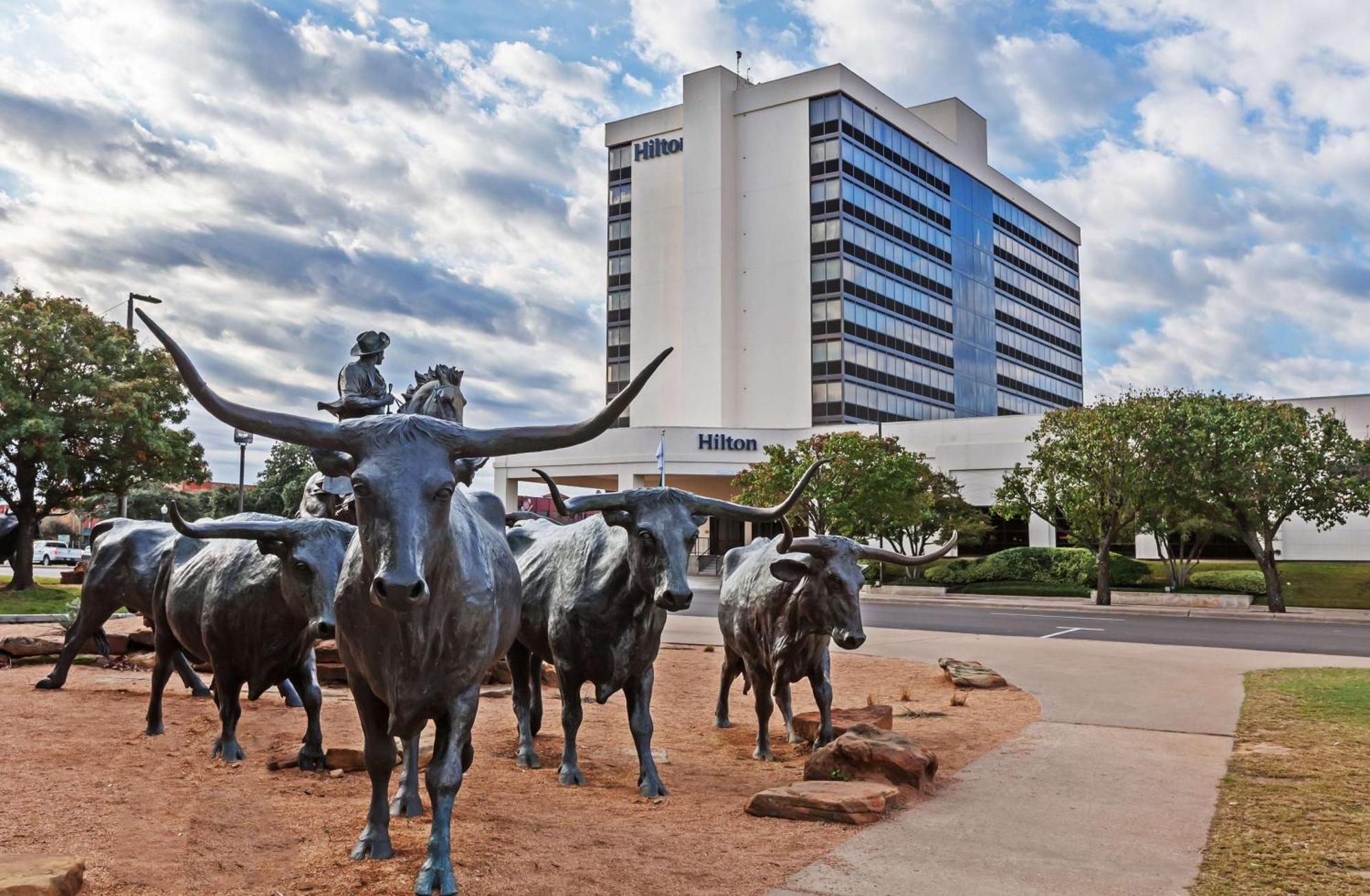 Hotel Hilton Waco Esterno foto